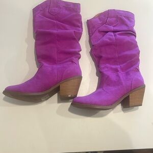 Who’s ready for Mardi Gra fun boot new.